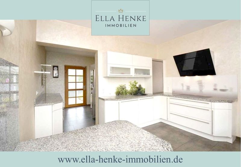 Schönes, modernisiertes Einfamilienhaus mit hochwertiger Ausstattung + PV-Anlage zum fairen Preis.
